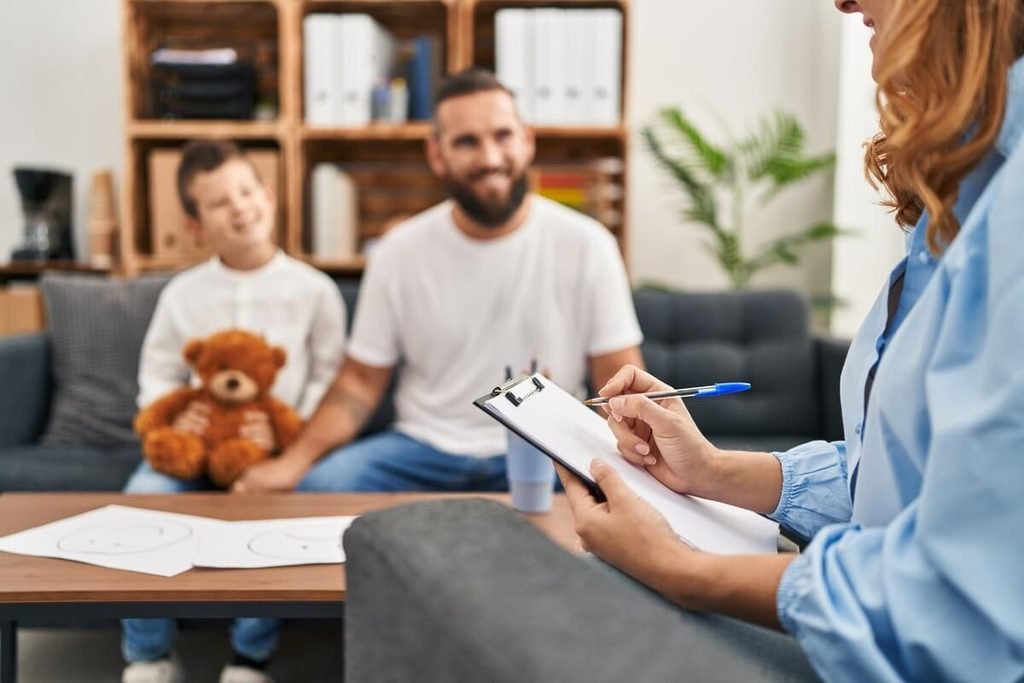 Rapport d'expertise médico-psychologique ordonné par la justice dans un litige familial.